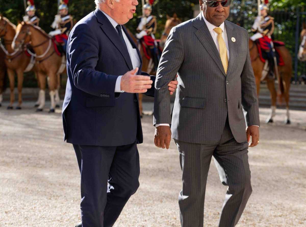 “Mahama Meets French Leaders in Paris to Boost Ghana–France Ties”