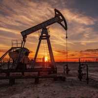 Oil prices rise by $1 as investors weigh Middle East peace prospects
