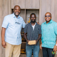 Ibrahim Mahama gifts Xenophobia victim GH¢200,000, pledges to set him up as a distributor in construction supplies
