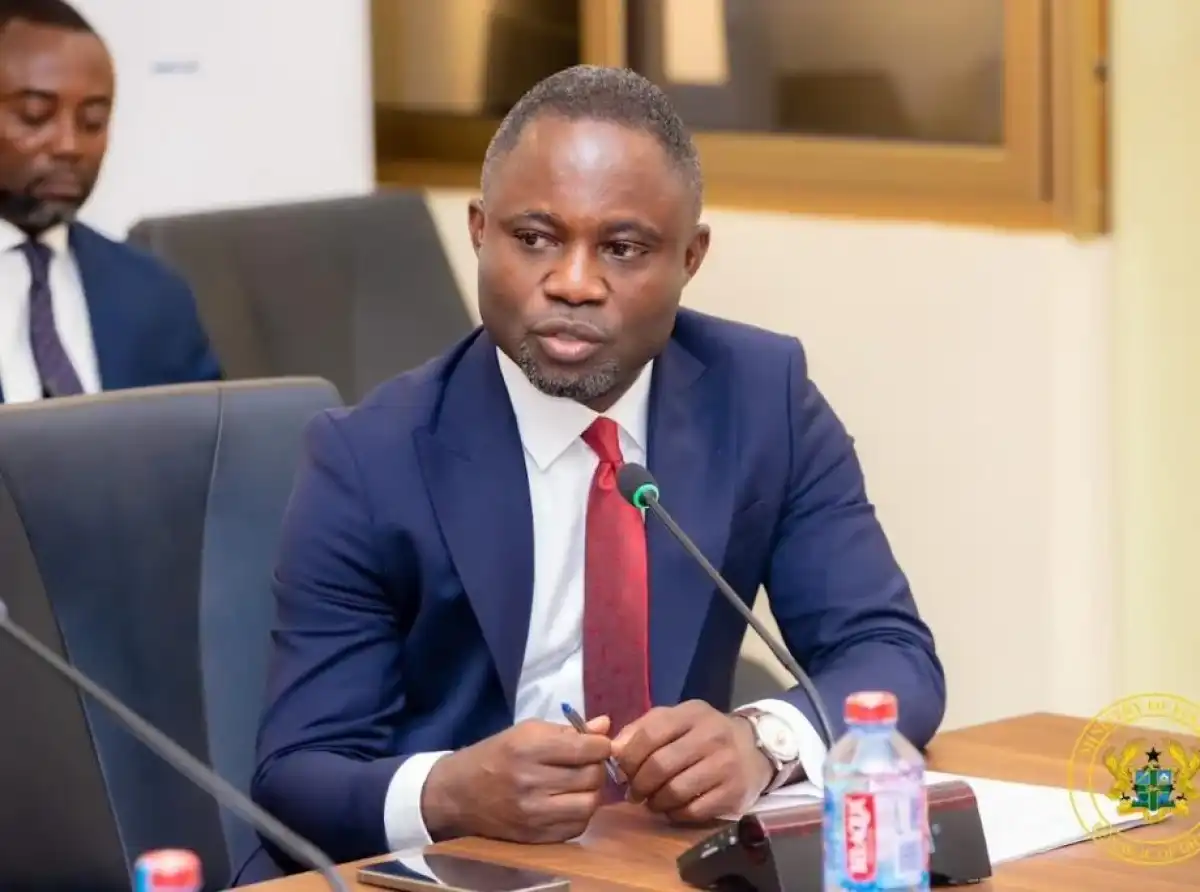 Health Minister dismisses ‘scam’ claims over recruitment portal amid heavy traffic
