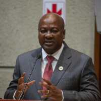 Mahama to lead decisive Cabinet meeting over Constitution Review today