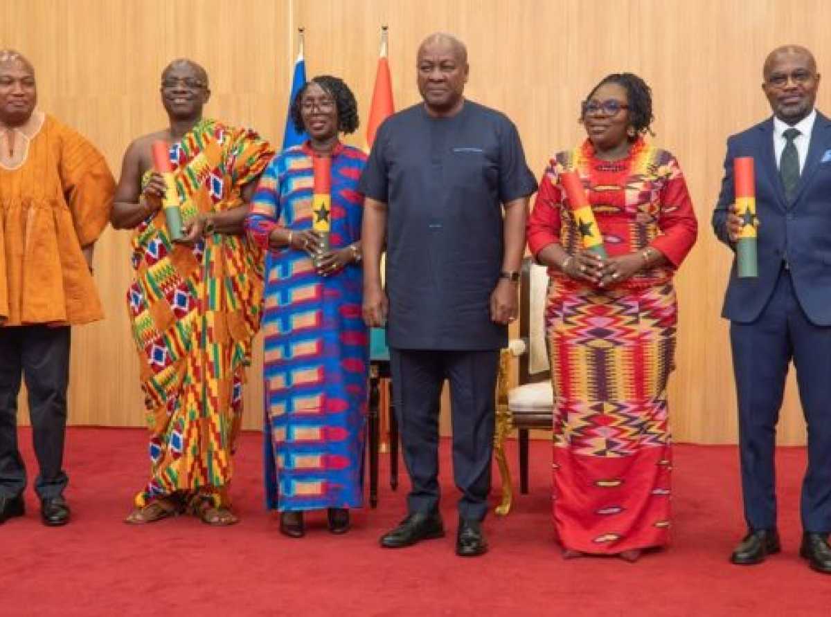 Mahama swears in four envoys, tasks them with attracting investment